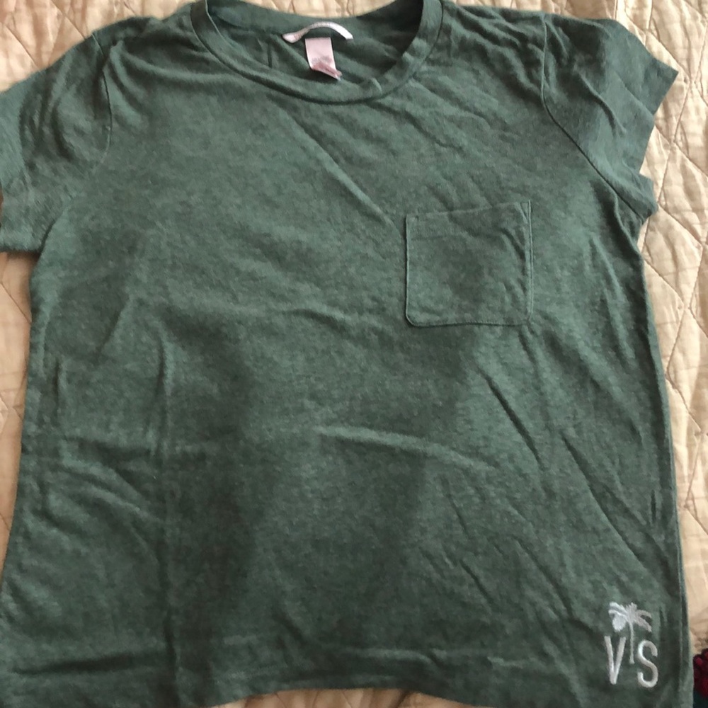 Victoria’s Secret super soft tee size M